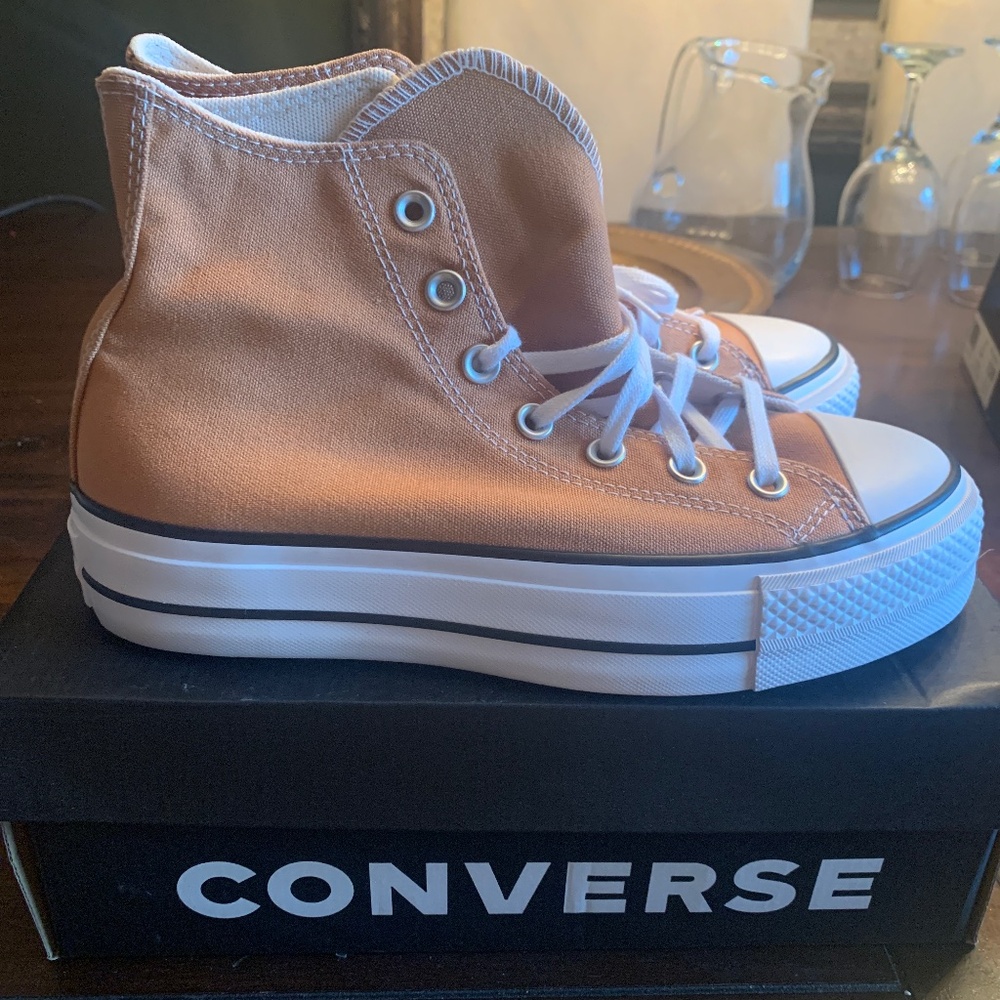 Chuck Taylor Lift High Platform Converse  Gingersnap Netural